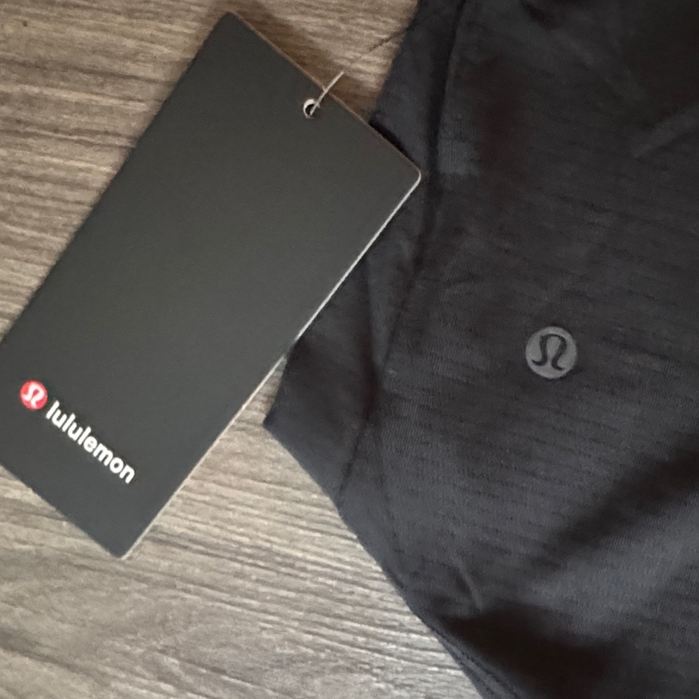 lululemon athletica License to Train Black Short Sleeve T Black szS - Picture 7 of 10